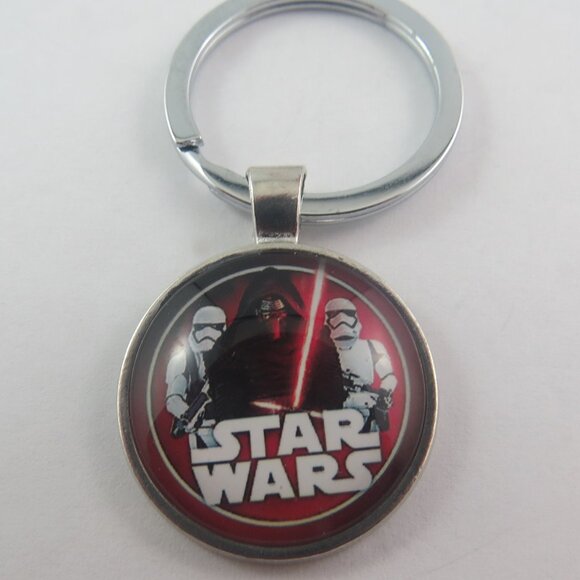Galaxy Warrior Keychain Space Fighter Key Ring Gift for Him or Her Sci-Fi Fan - Picture 1 of 4
